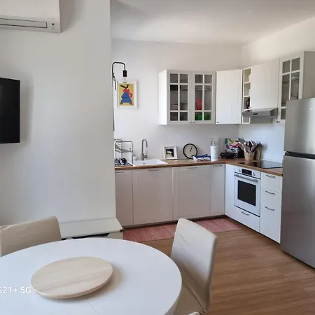 Apartment Ad Un Chilometro Dalla Di Porto Frailis *