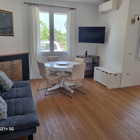 Ad Un Chilometro Dalla Di Porto Frailis *