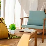 With Private Veranda And Garden 1 Km From Porto Frailis Beach, Apartmán Àrbatax