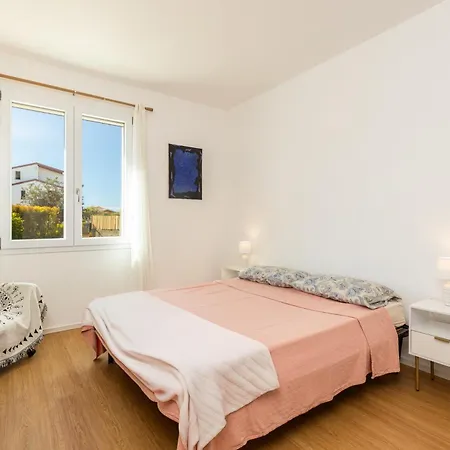 With Private Veranda And Garden 1 Km From Porto Frailis Beach, * 아르바탁스